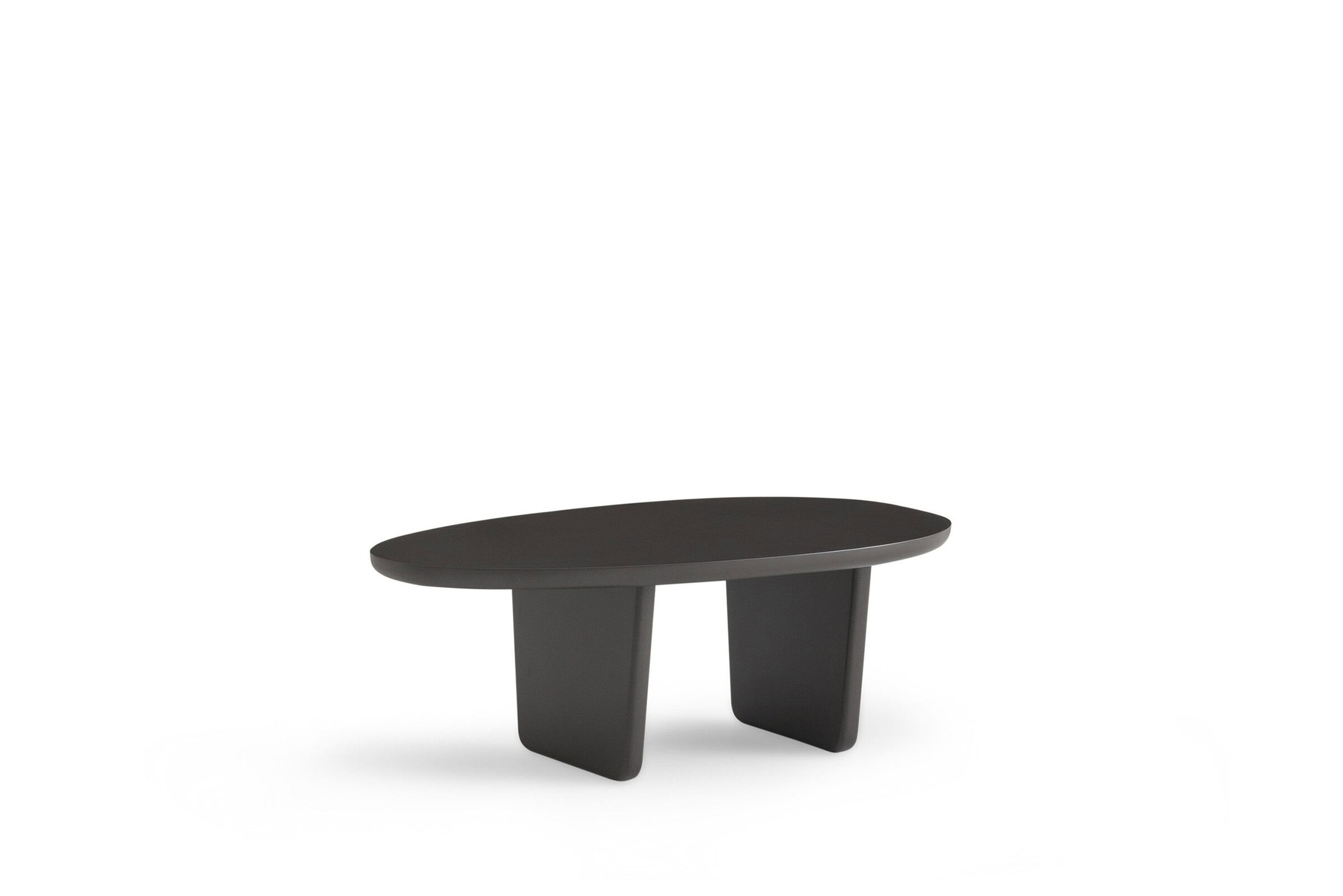 Masă de cafea modernă și elegantă, de culoare neagră, cu un design rotunjit unic și o bază robustă, perfectă pentru spațiile de living contemporane.