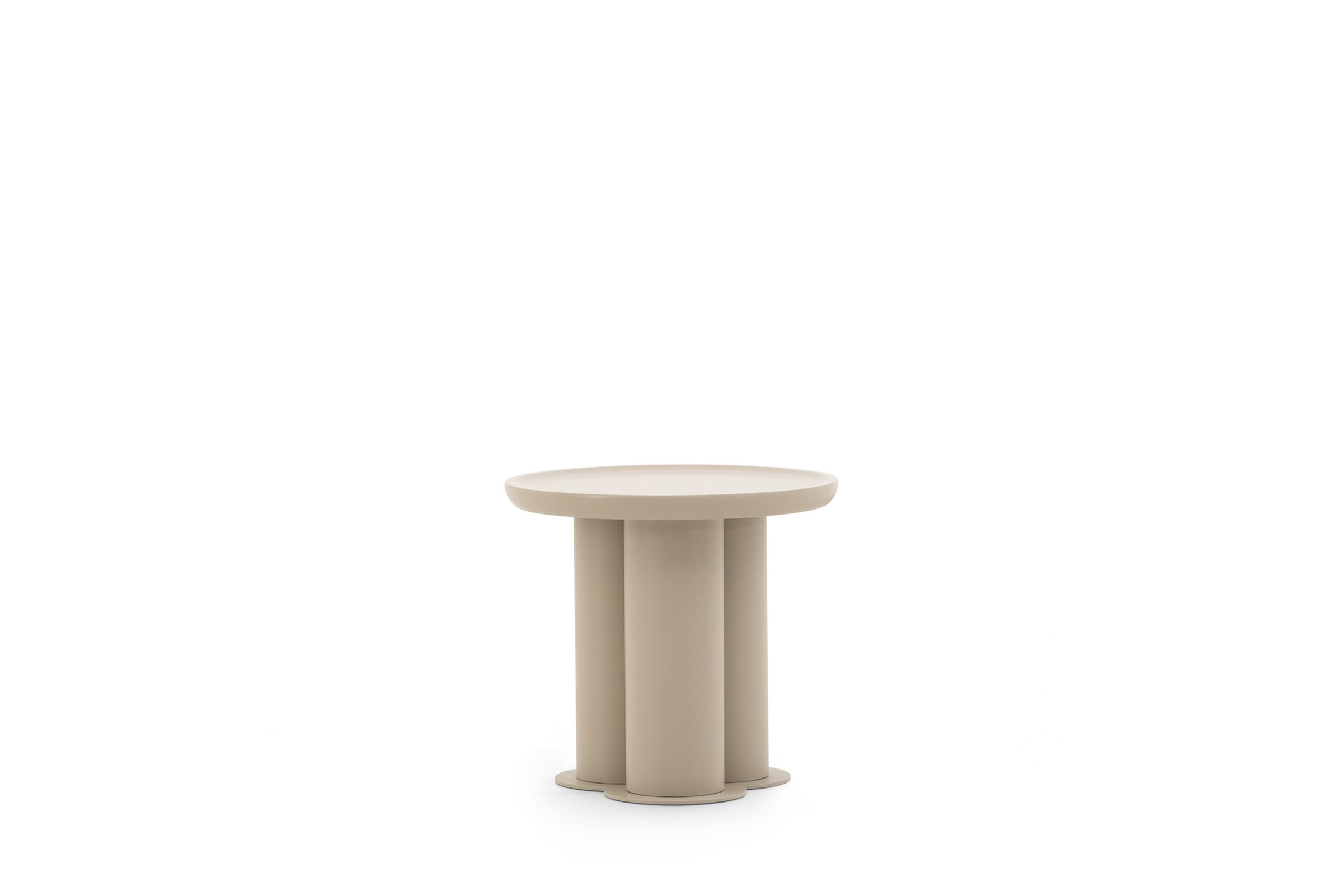 Masă laterală rotundă bej, modernă, cu bază cilindrică, piesă de mobilier contemporană versatilă pentru decorul camerei de zi sau dormitorului.
